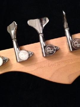 Pedulla Rapture 4 String Bass with Original Hard Shell Case