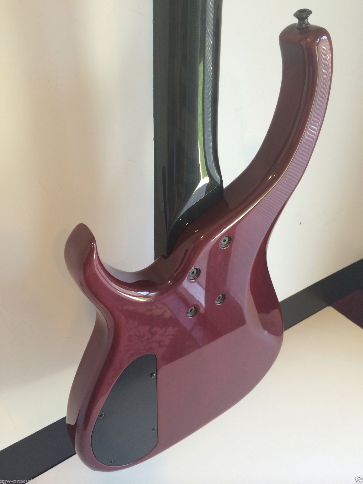 Modulus Quantum 5 Sweetspot Bass Guitar sweet spot five string with